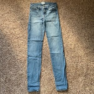 Celebrity pink, skinny jeans, dice 5/27